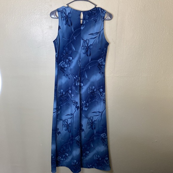Vintage Blue Floral Maxi Dress - Picture 3 of 7